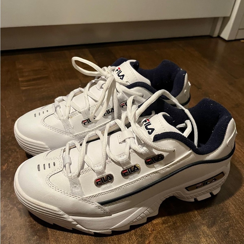 Fila White Runners Townhome size 7.5